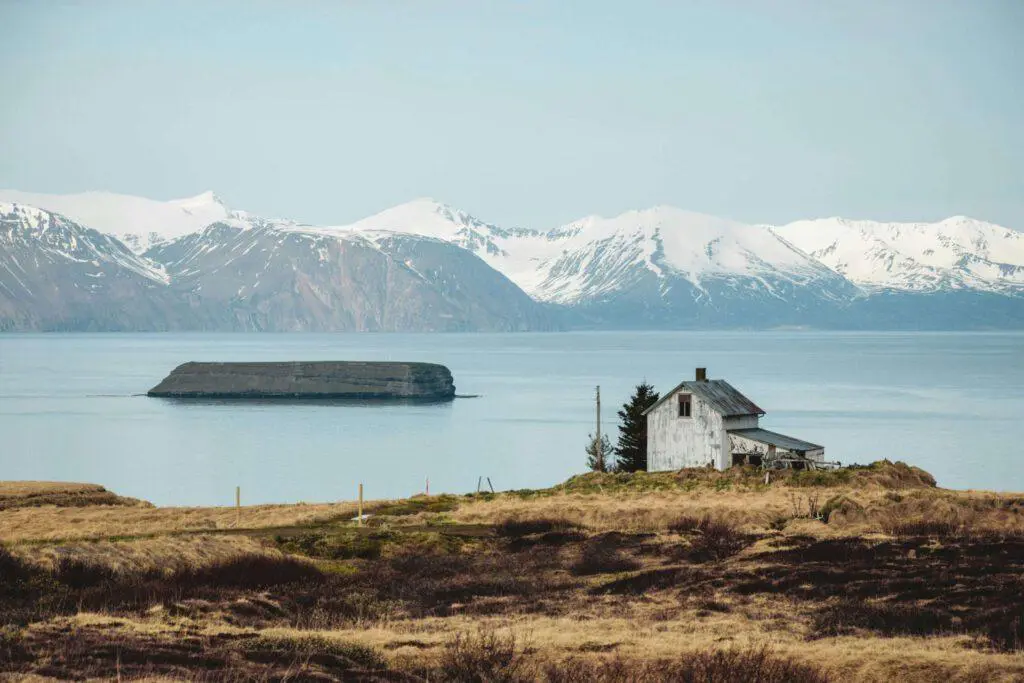 Húsavík mit Blick auf Wasser